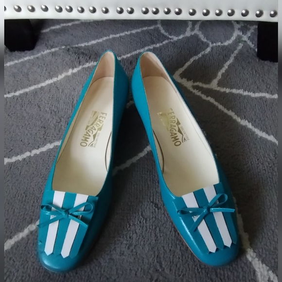 RARE!!! Salvatore Ferragamo Turqouise loafer NWOB - Picture 8 of 16